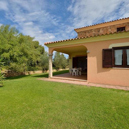 Residence Le Canne San Teodoro  Eksteriør bilde