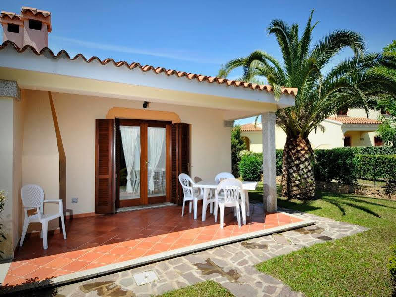 Residence Le Canne San Teodoro  Eksteriør bilde