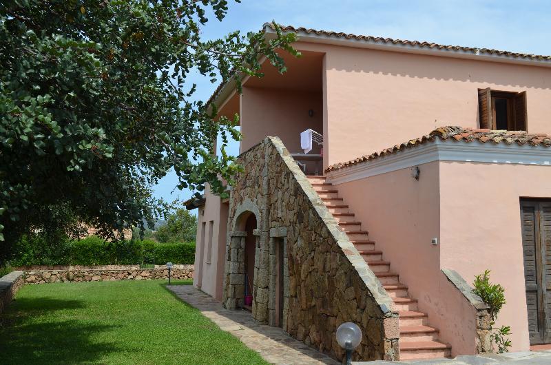 Residence Le Canne San Teodoro  Eksteriør bilde