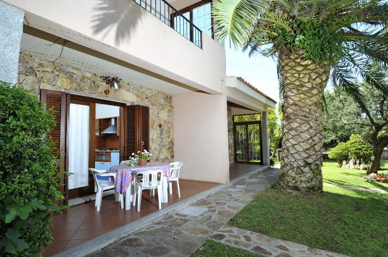 Residence Le Canne San Teodoro  Eksteriør bilde