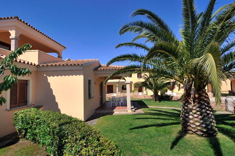 Residence Le Canne San Teodoro  Eksteriør bilde